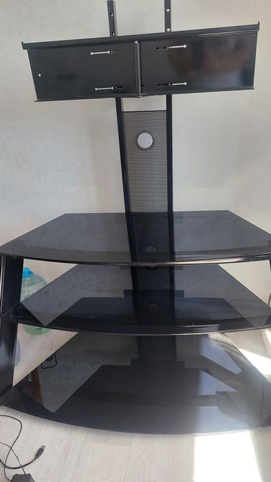 Тумба стекляная под телевизор