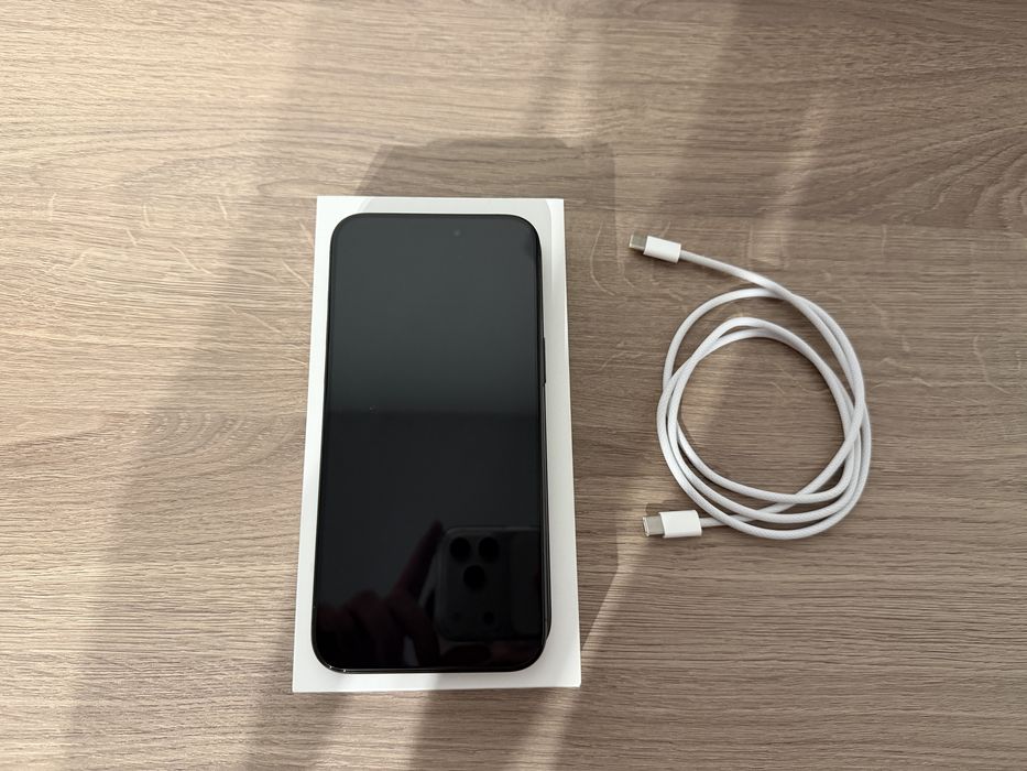 iPhone 15 Pro Max, Black Titanium, 256GB, Impecabil