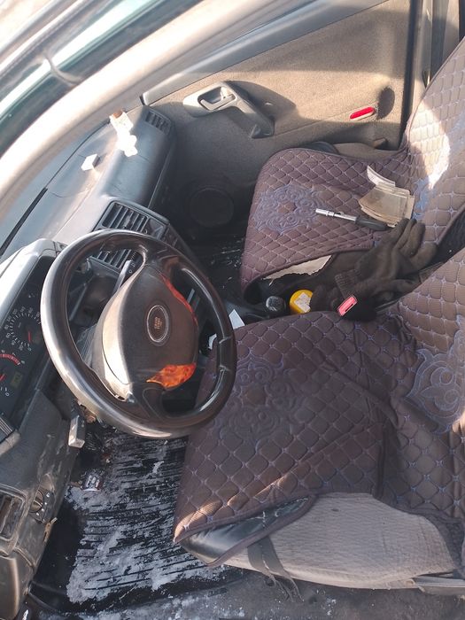 Продам ваз 2112 5 летка 2003 года