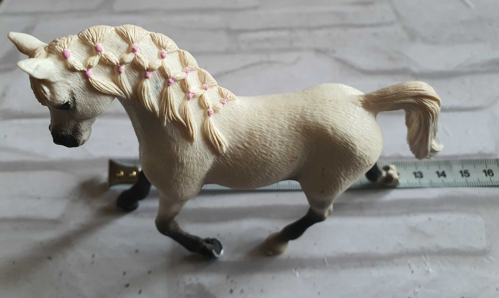 Figurina Iapa alba Araba Schleich 13761