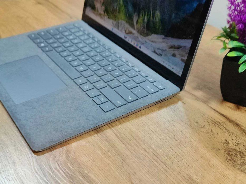 [ARZON] Noutbuk Microsoft Surface Laptop 3 i7 /DDR4 16Gb / SSD 256Gb