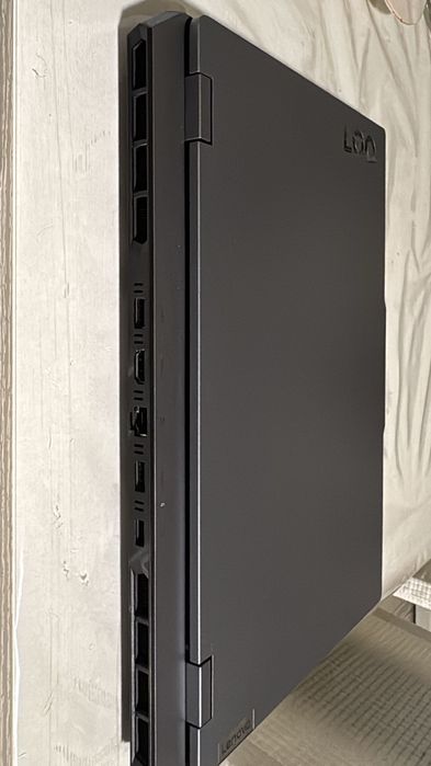 Vand/Schimb cu Macbook Laptop Lenovo LOQ 15ARP9 RTX 4050 1TB SSD