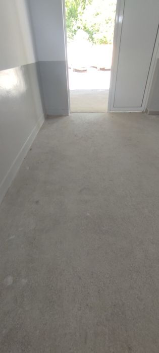 Склад с рампа под наем-след ремонт, с офис.