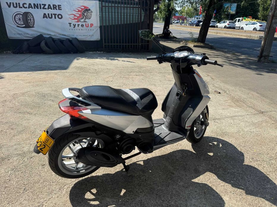 Scuter Aprilia  sportcity  50 cm