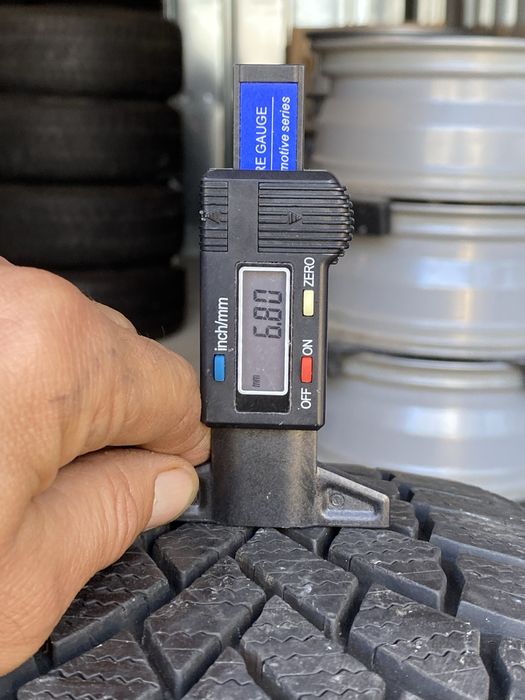 205/60/17 Зимни Бриджстоун