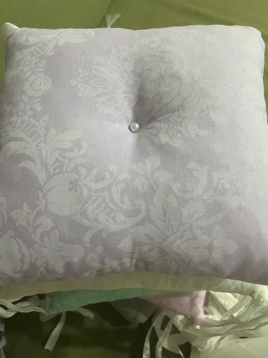 Бортики, подушки на манеж