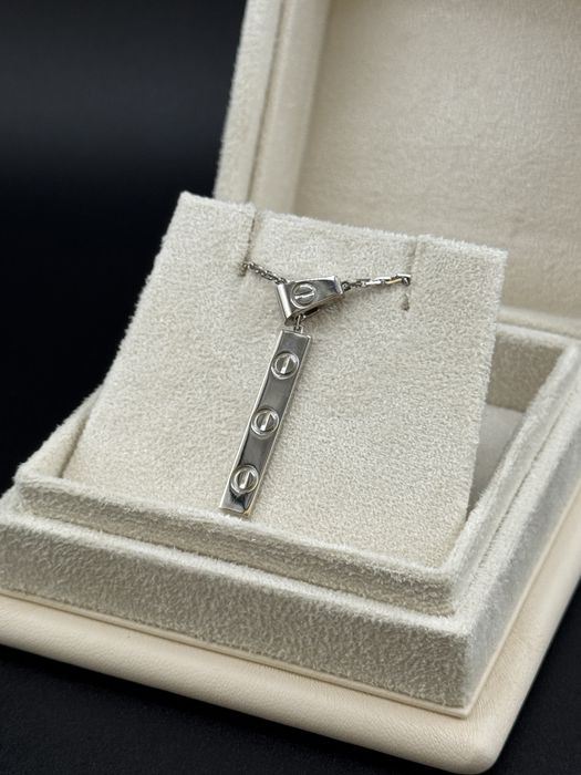 Колье Cartier love