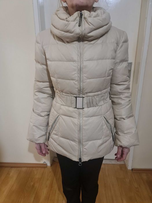 Дамско яке Beneton размер s топло с вата - пух.