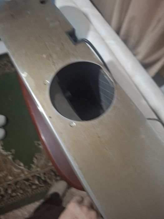 Продам диван с двумя крёслами.