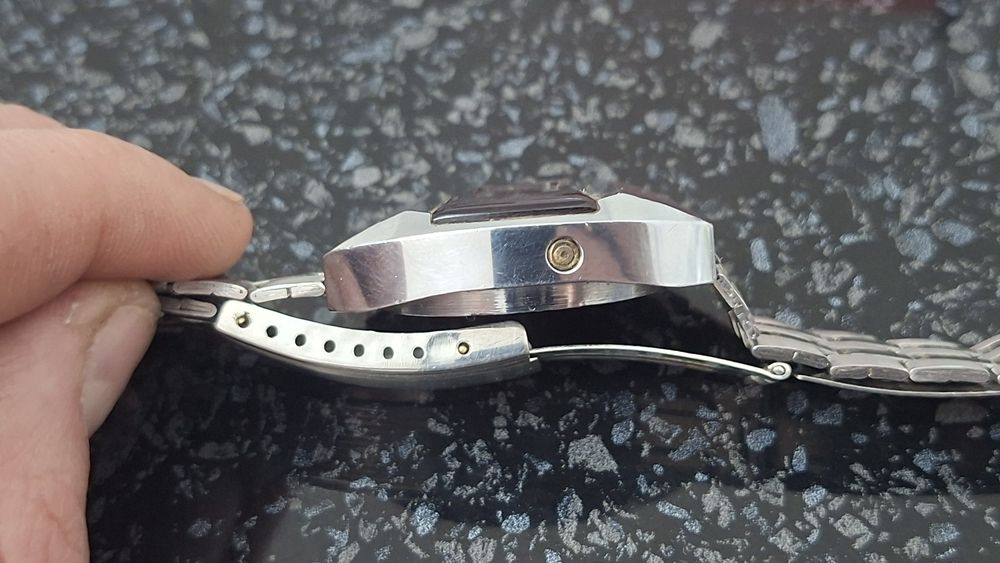 Часы Электроника 1.    ТЕРМИНАТОР