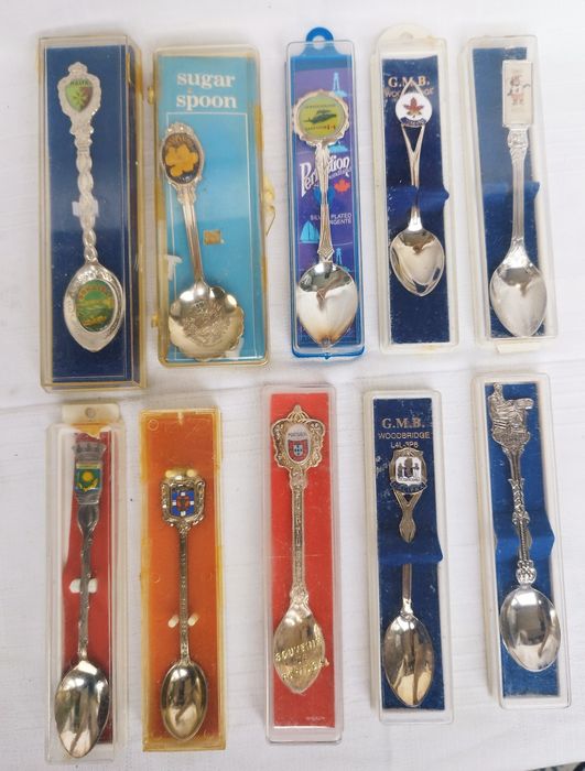 Lot 10 lingurite suvenir placate cu argint, de colectie, din anul 1994