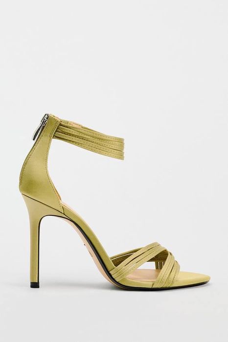 Стильные босоножки на шпильке, zara