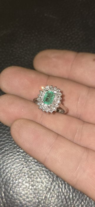 Inel 18k diamante smarald Columbia