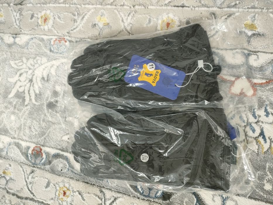 Продам новые кожаные перчатки