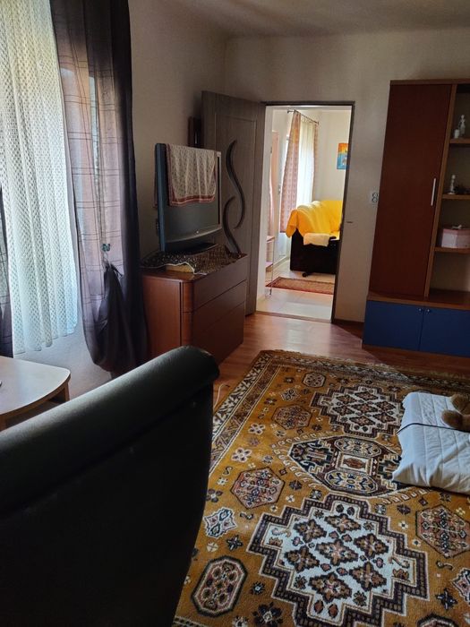 Casa de vinzare cu tot cu mobila