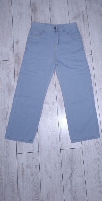 Стильные  джинсы