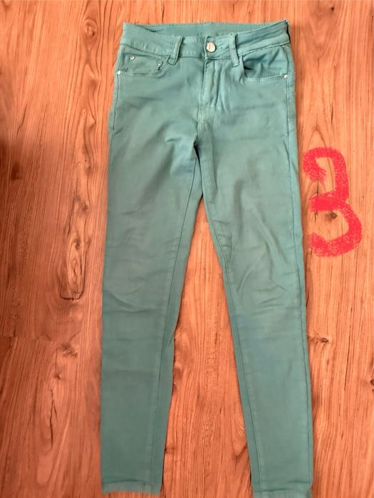 Pantaloni fete, 30 lei o pereche