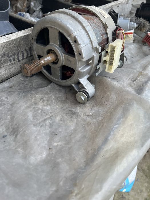 Моторчик от стиралки