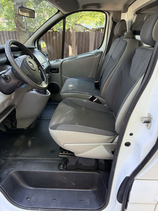 Opel Vivaro Lung 2.0 /2008 / Aer conditionat