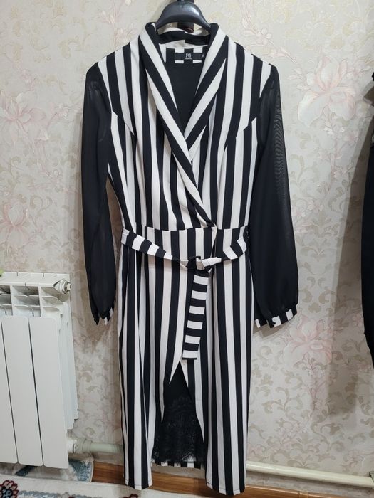 Продам платье по 3000