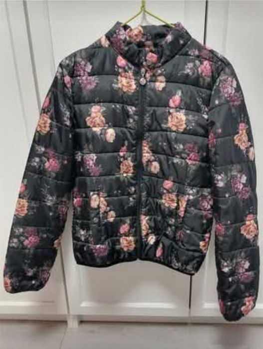 Дамски якета за сезона, размер M, 20 лв.