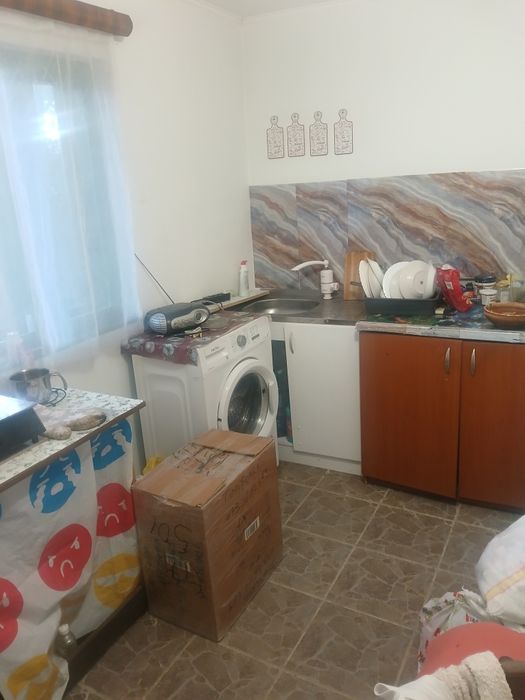 Vînd casă la țară în argeș tel 0733606930