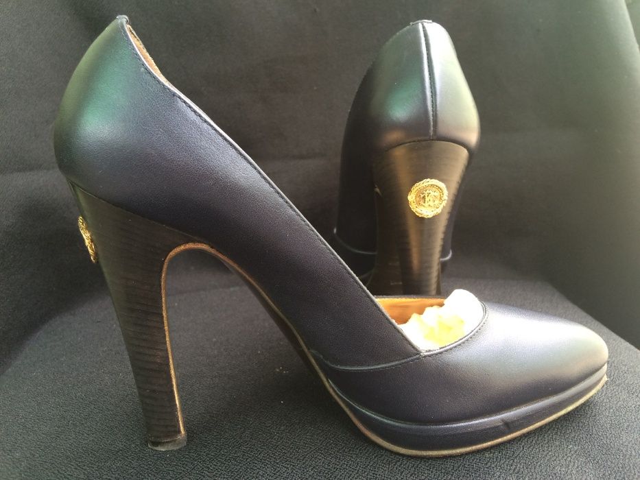 Туфли женские фирменные