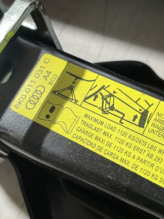 Cric original Audi A4 A5