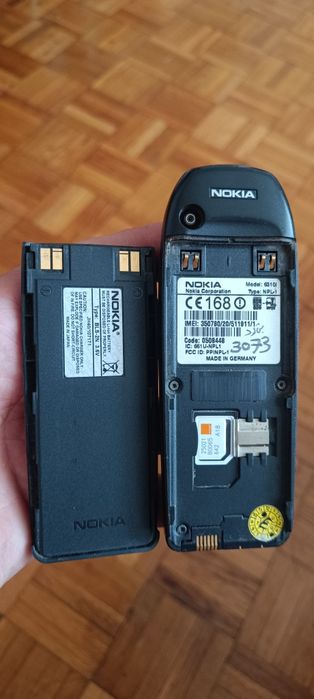 Nokia 6310i carcasa originala,nedesfacut cu sigiliu pe ea,bateriea tine 3 zile,testat in apel