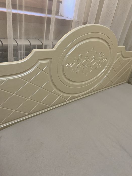 Спальный кровать