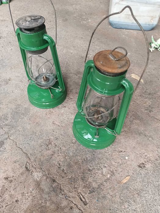 Продавам два броя газени фенери