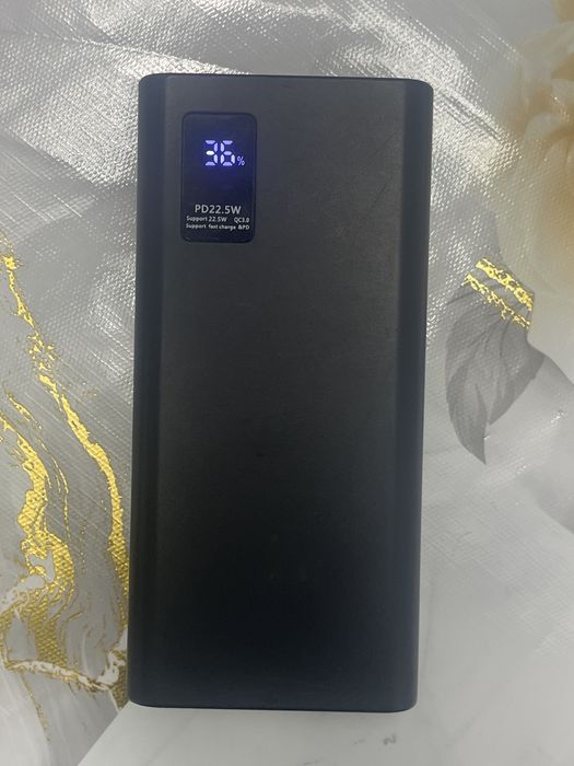 Повербанк на 20 000 ампер/час