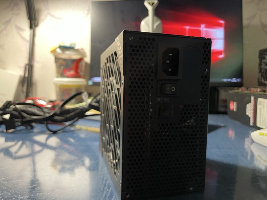 Блок питания Asus ROG STRIX 750G