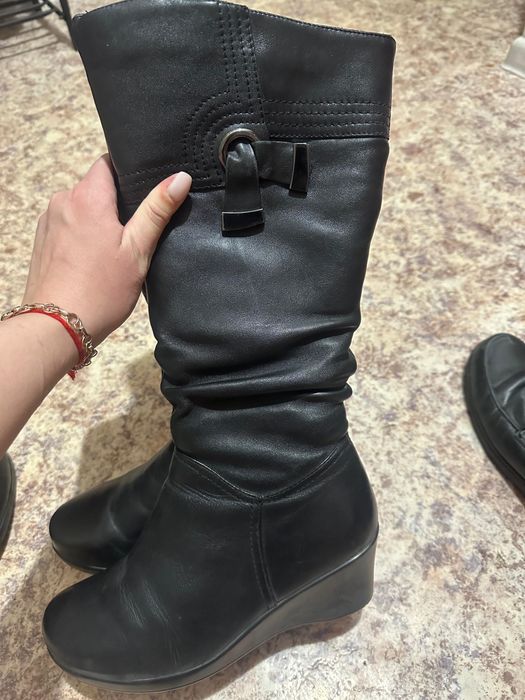 Отдам обувь 38 размер