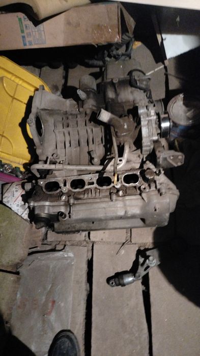 Двигатель Тойота авенсис 1.8