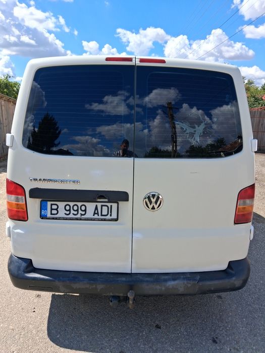 Volkswagen Transporter 2005 diesel, 2.911 € — imagine 4
