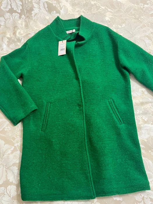 Продаю женский  пальто-пиджак