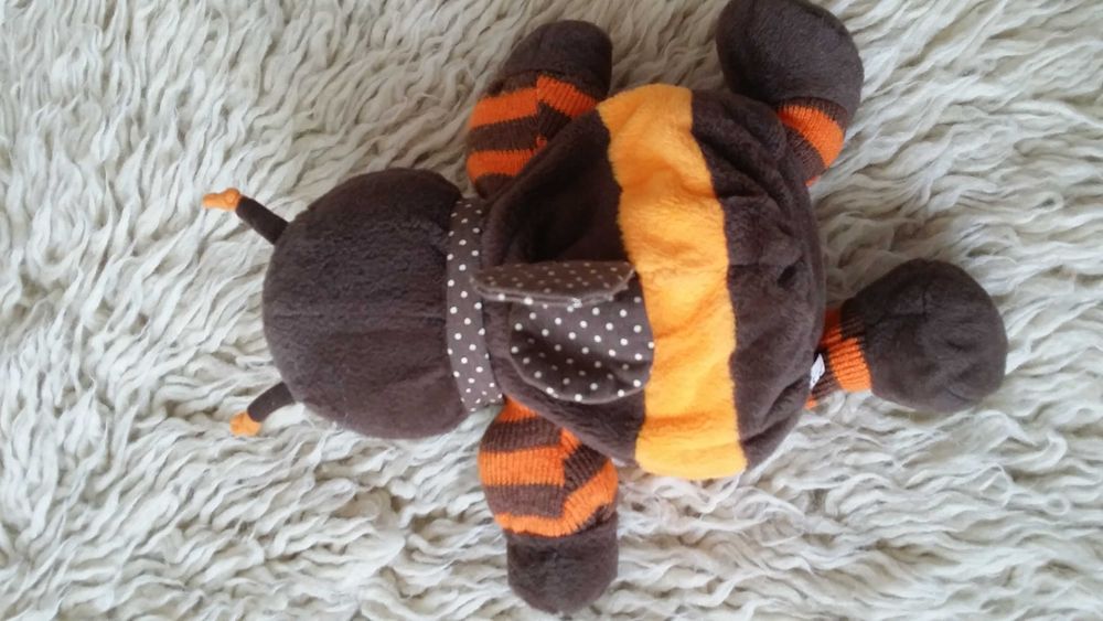 Хелоу Кити Лъв, кучета (101 далматинци). Пчела, заек,  пингвин и др.