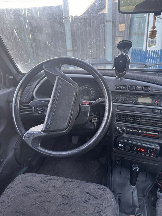 Автомобиль ваз 2114