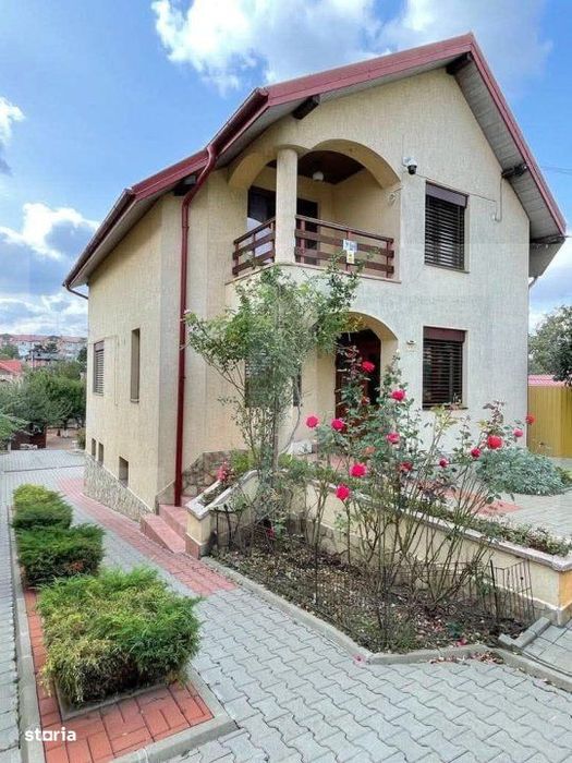 Casa premium, zona centrala, 224 mp utili s 500 mp teren