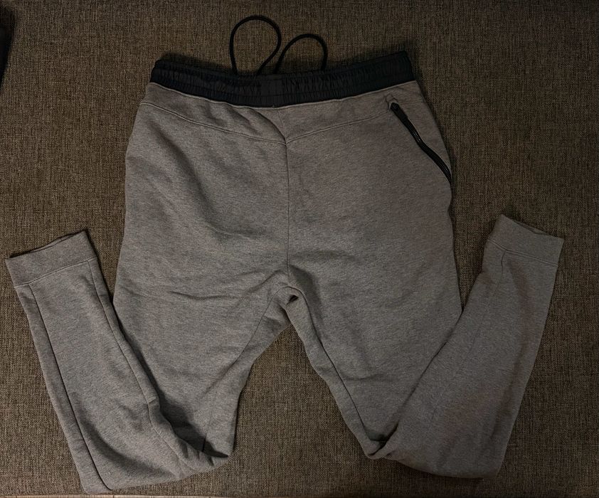 Продажа оригинальных штанов Nike