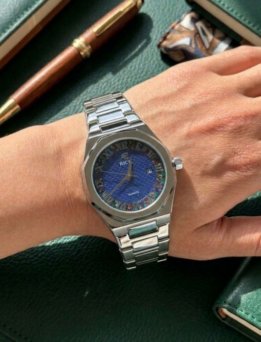 Стильные мужские часы