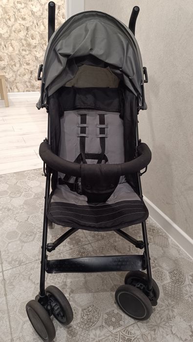Продам коляску прогулочную BabyGo