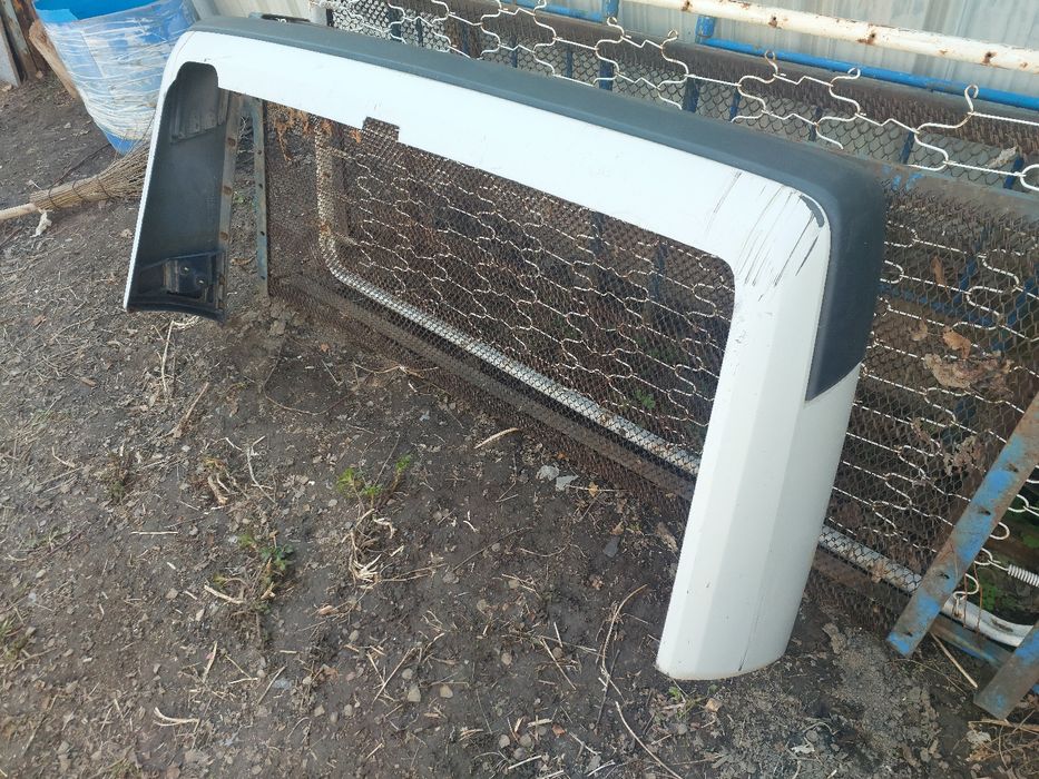 Продам Бампер W124