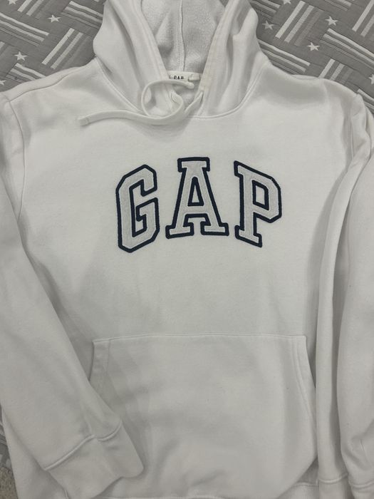 GAP бял суичър L