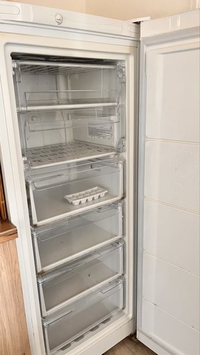 Indesit DSZ 214 л белый