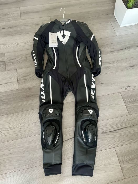 Combinezon moto dama Revit Xena 3 One Piece Simeria • OLX.ro
