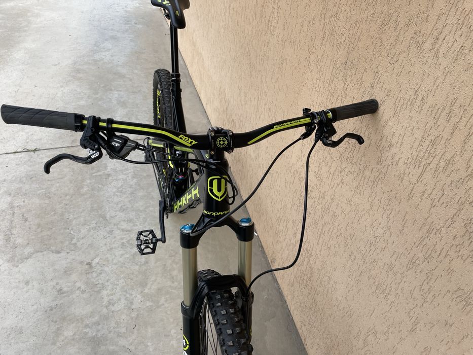 Bicicleta full suspension mondraker