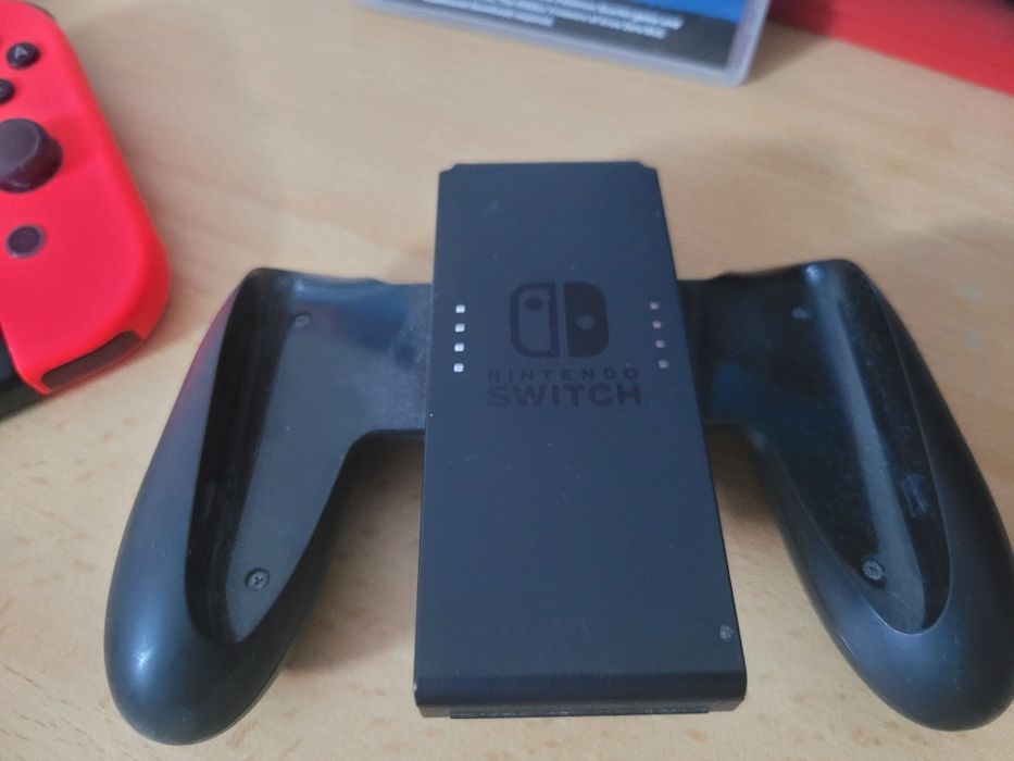 Nintendo Switch V2 + Zelda Tears of the Kingdom + Pokémon Scarlet (DLC inclus)