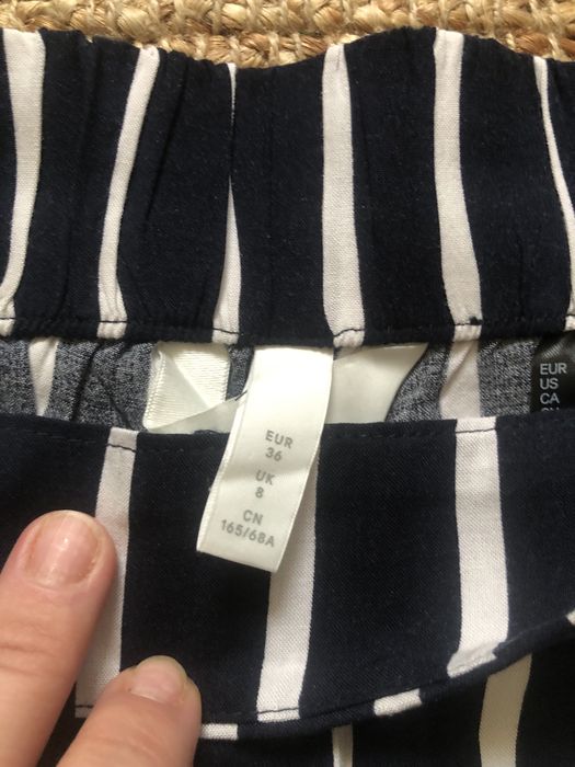 Pantaloni scurti h&m 36
